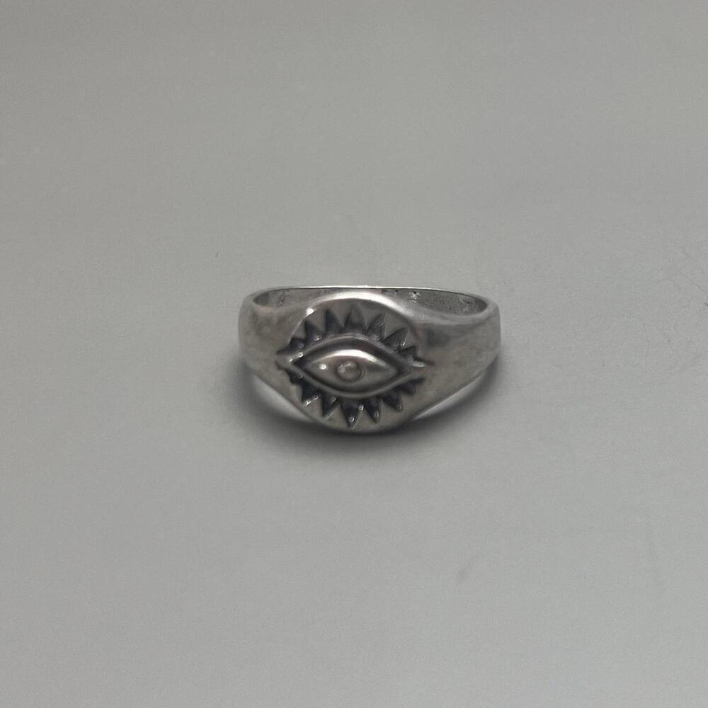 Y2k vintage silver egyptian eye